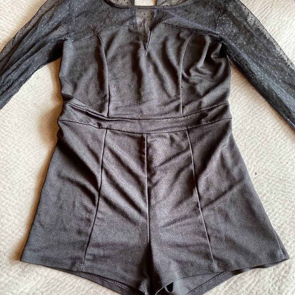 Romper - Picture 1 of 3